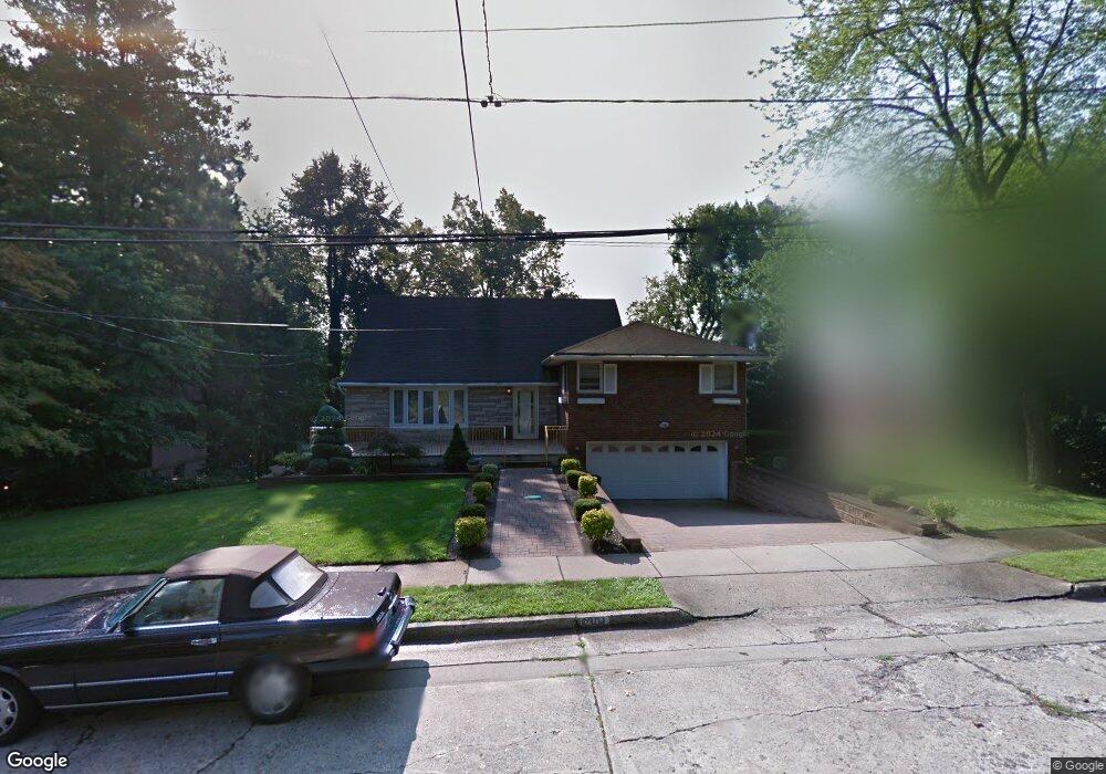 1301 Princeton Rd, Teaneck, NJ 07666 - photo 1