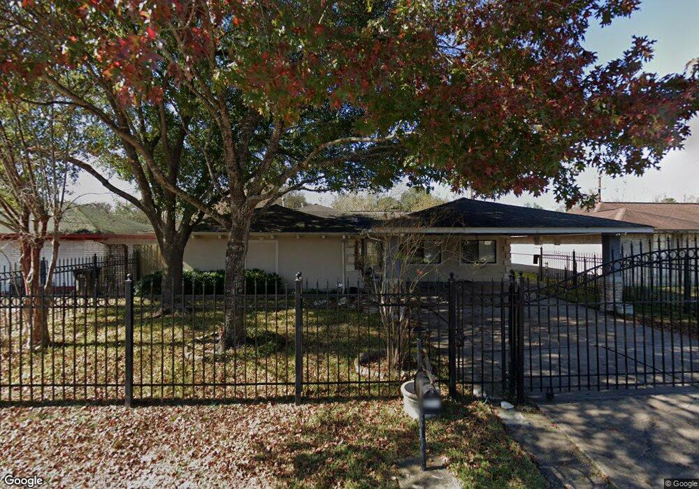 9259 Burford Ln, Houston, TX 77088 - photo 1