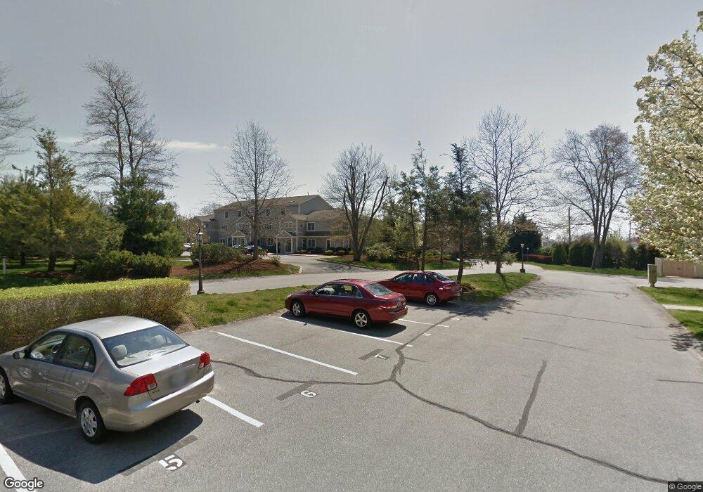 6 Bristol Woods Dr unit B6, Bristol, RI 02809 - photo 1