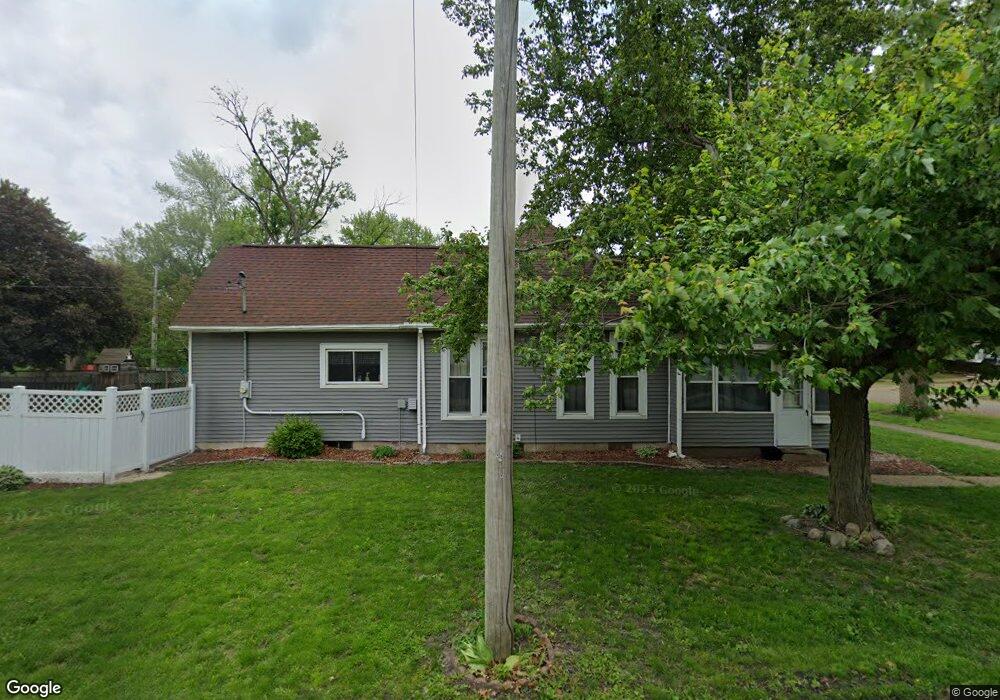 2920 Champaign Ave, Mattoon, IL 61938 - photo 1