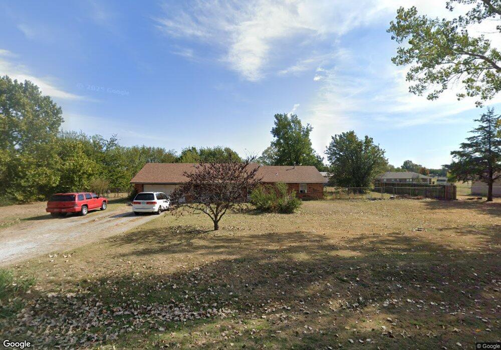 5605 Aquarius, Shawnee, OK 74804 - photo 1
