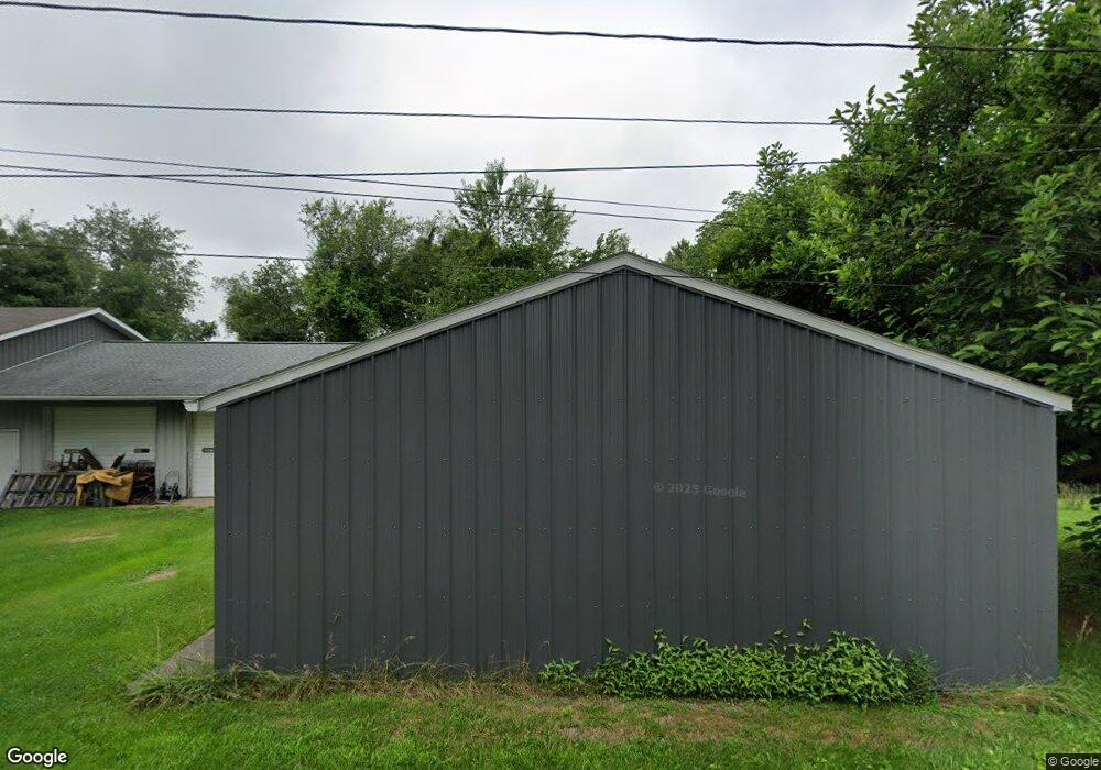 15787 Milbourne Ave, East Liverpool, OH 43920 - photo 1