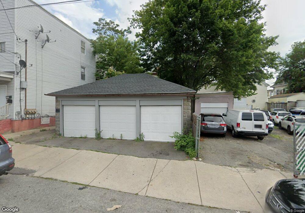 6 Oak St unit 2, Lawrence, MA 01841 - photo 1