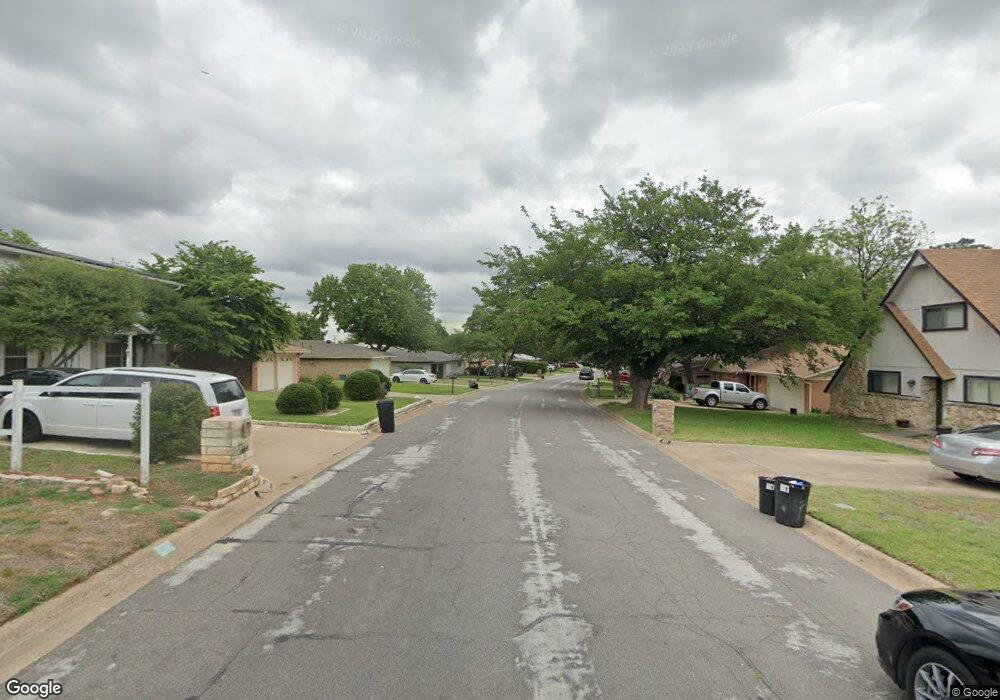 . Oak Dr, Hurst, TX 76053 - photo 1