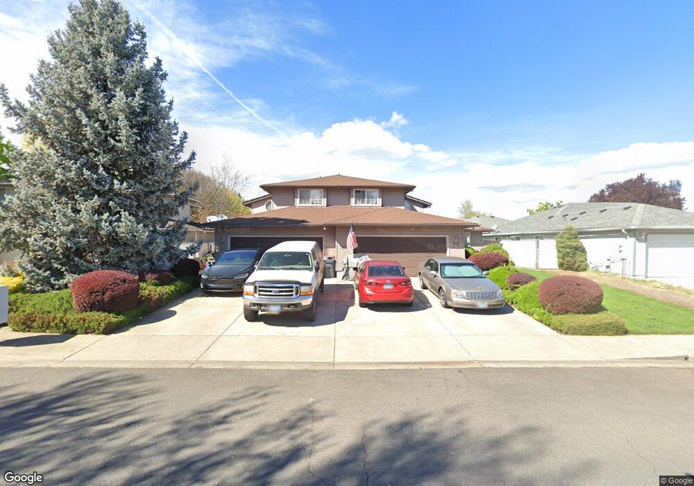 937 Hopkins Rd, Central Point, OR 97502 - photo 1