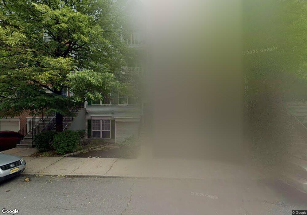 25 Krueger Ct, Newark, NJ 07103 - photo 1