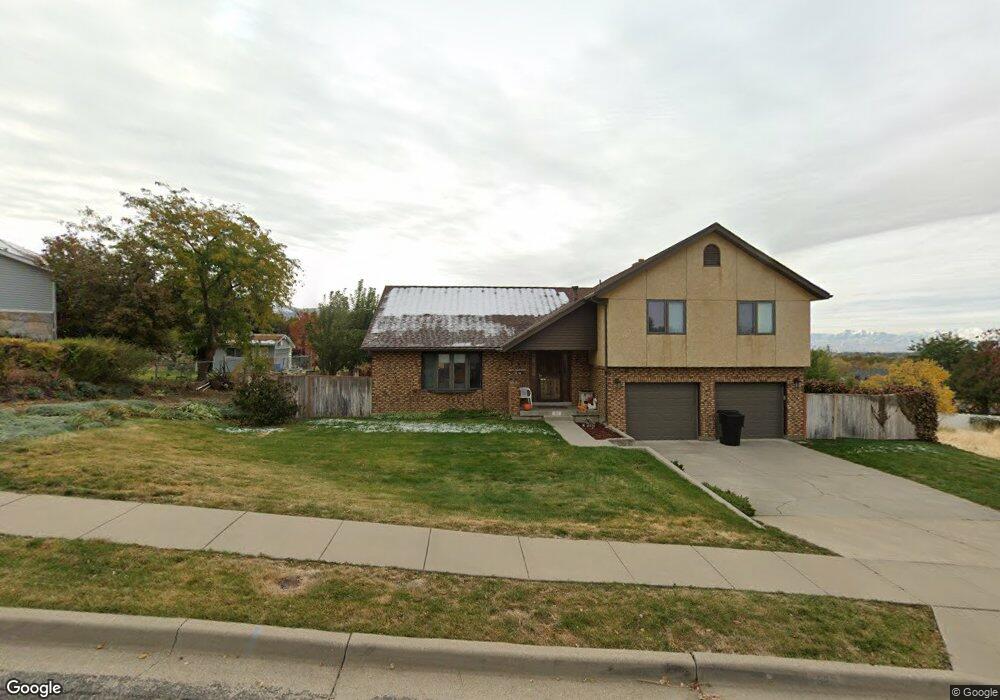 532 E 400 N, Centerville, UT 84014 - photo 1