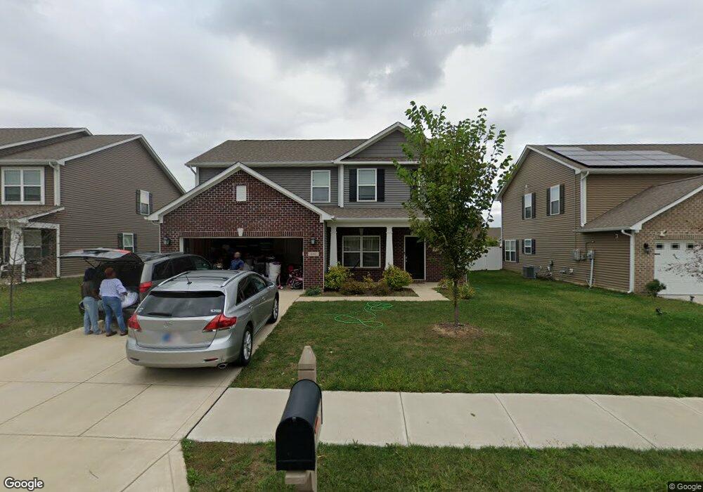 8162 Klumbago Rd, Plainfield, IN 46168 - photo 1