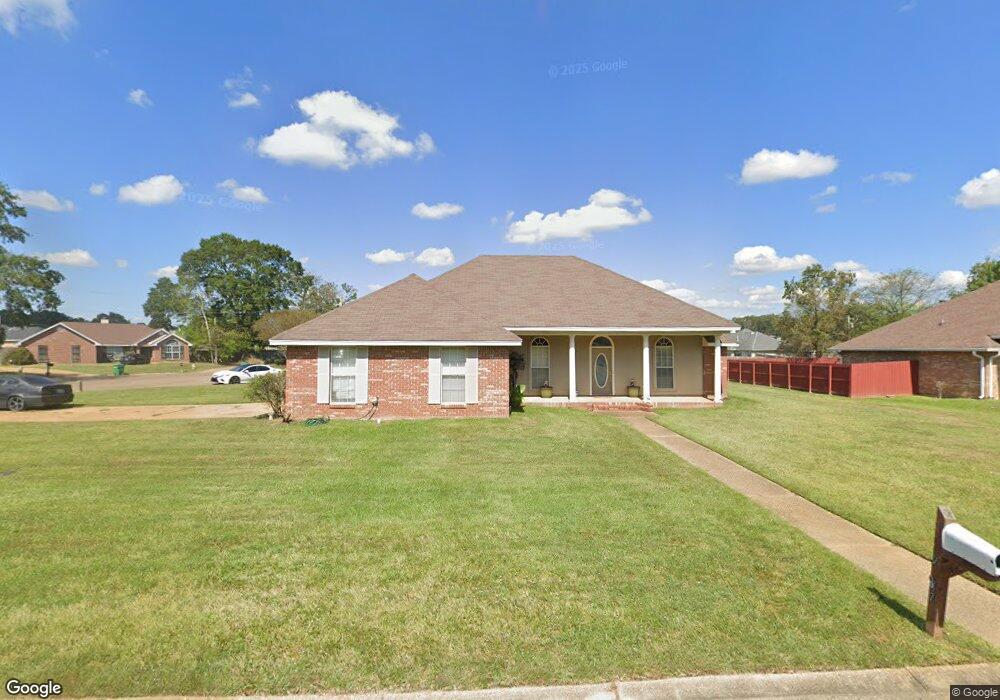 9837 Crooked Creek Blvd, Byram, MS 39272 - photo 1