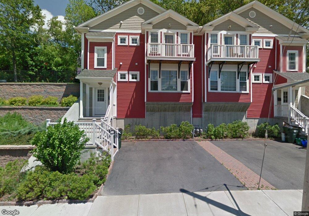 117 Knowles St unit 2, Providence, RI 02906 - photo 1