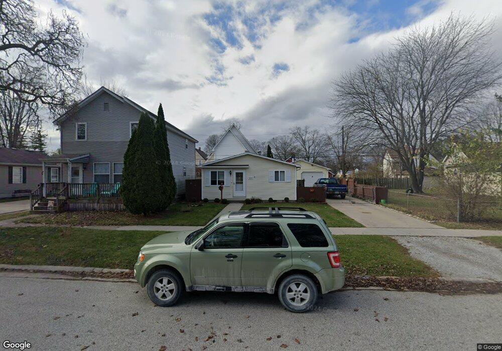 2529 Forest St, Port Huron, MI 48060 - photo 1