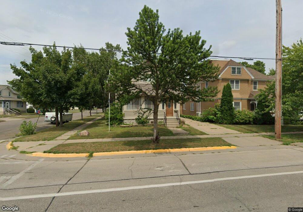1176 W 5th St, Winona, MN 55987 - photo 1