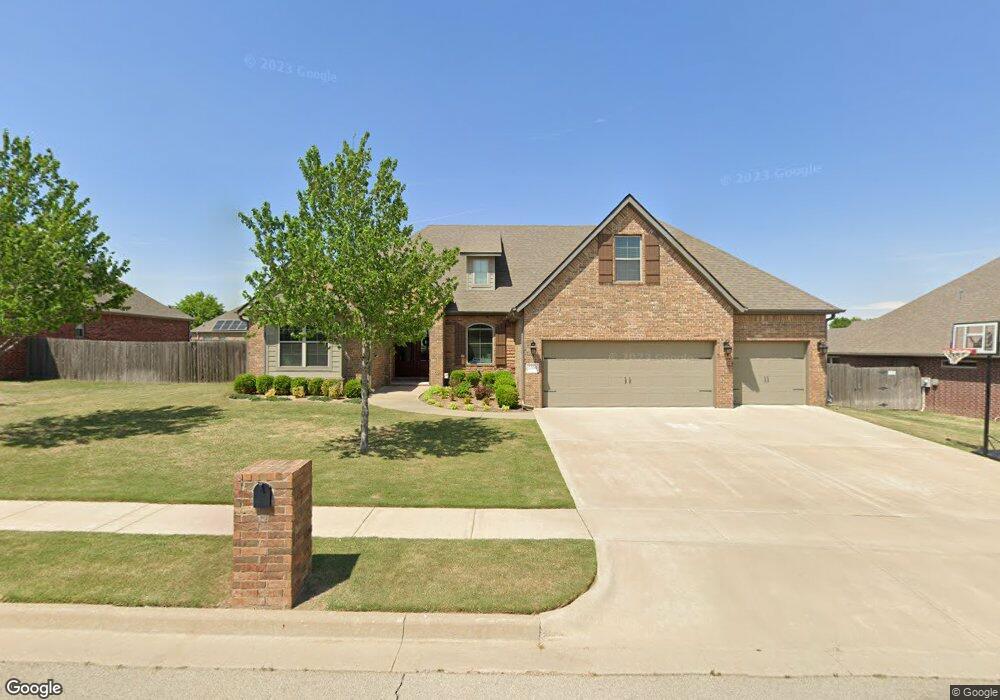 5506 Cooper Ct, Bartlesville, OK 74006 - photo 1