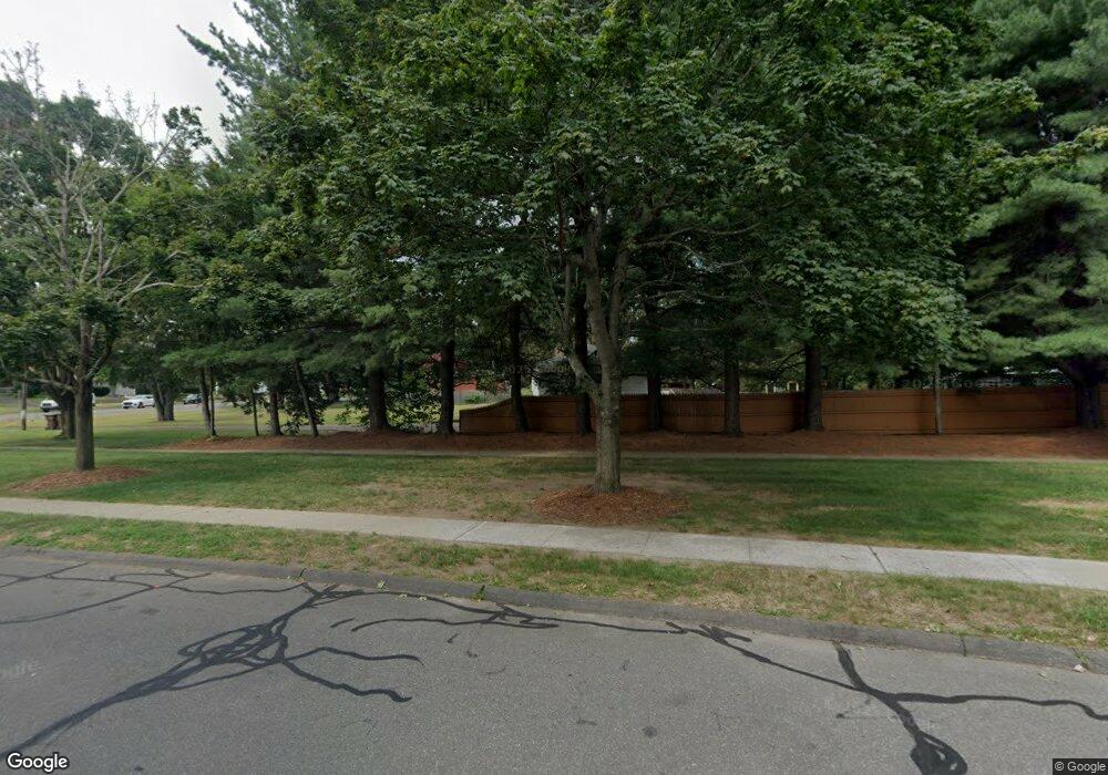 51 Elm Meadows, Enfield, CT 06082 - photo 1