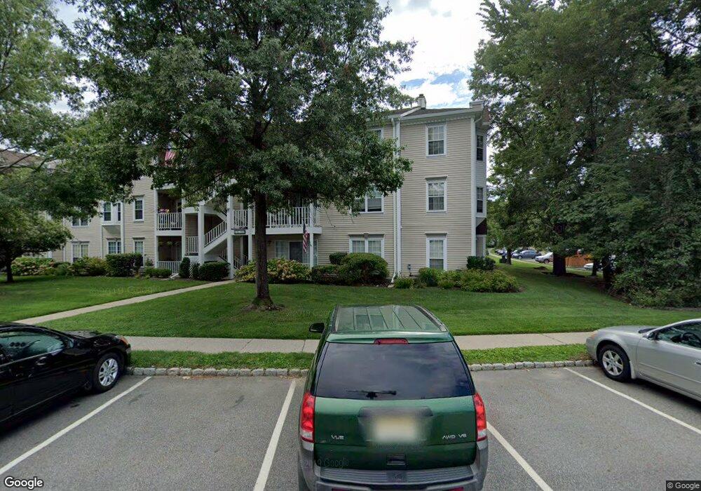 215 Larch Ln, Mahwah, NJ 07430 - photo 1