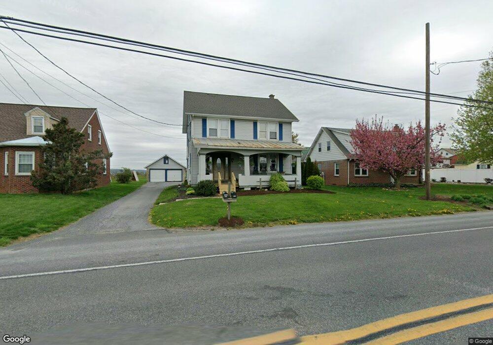 927 W Main St, New Holland, PA 17557 - photo 1