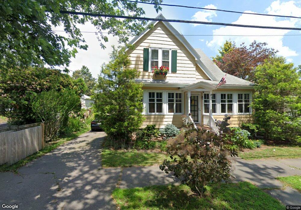 25 Salem St unit 1, Swampscott, MA 01907 - photo 1