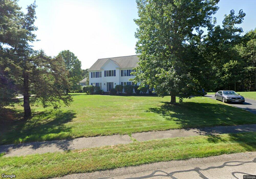 110 Laurie Ln, Wrentham, MA 02093 - photo 1