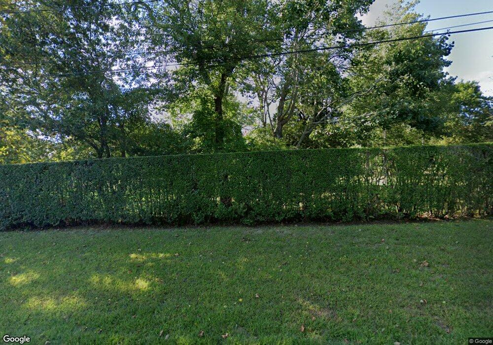 560 Indian Ave, Middletown, RI 02842 - photo 1