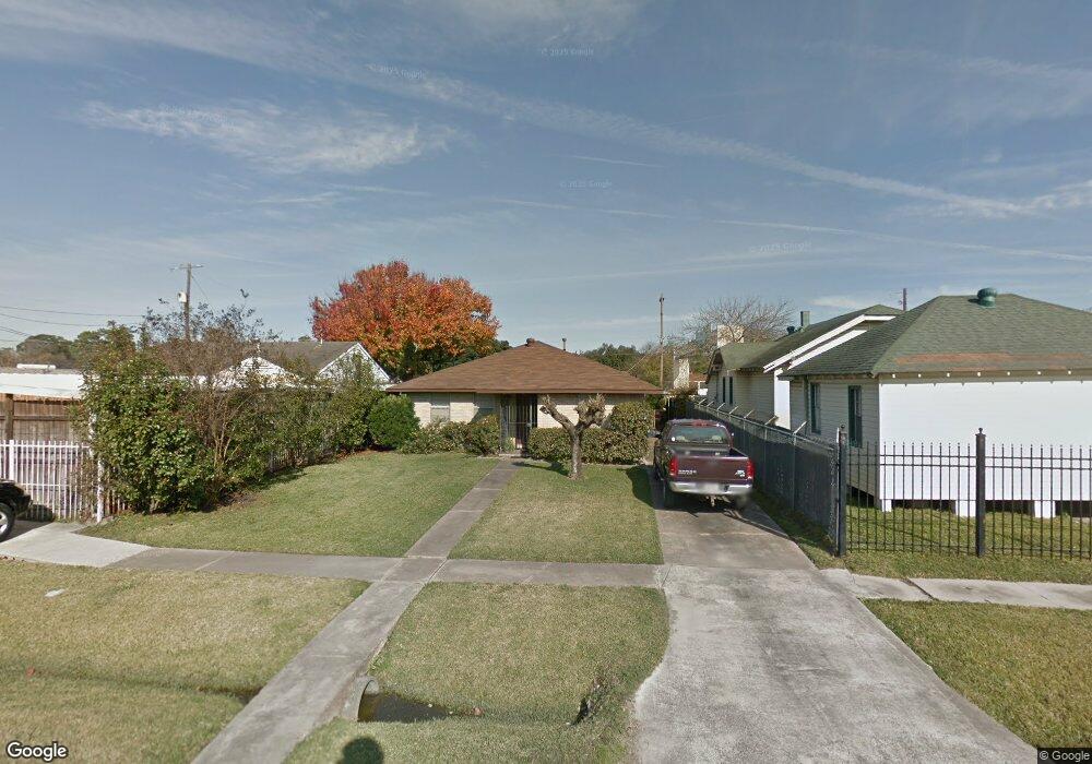 247 W 28th St, Houston, TX 77008 - photo 1
