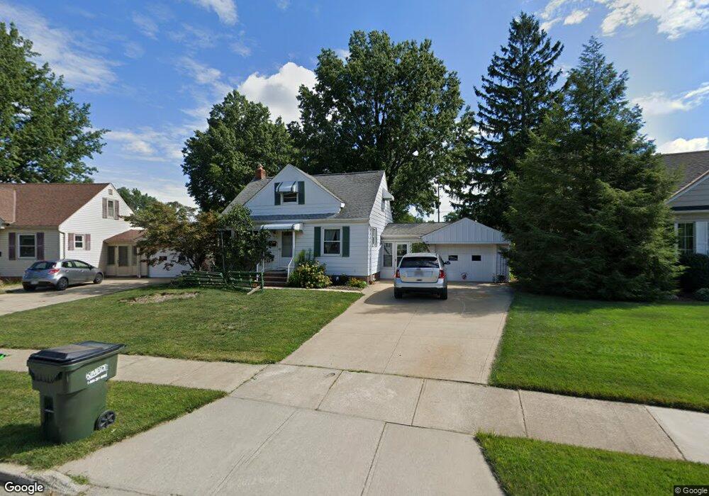 1613 Dennis Dr, Wickliffe, OH 44092 - photo 1