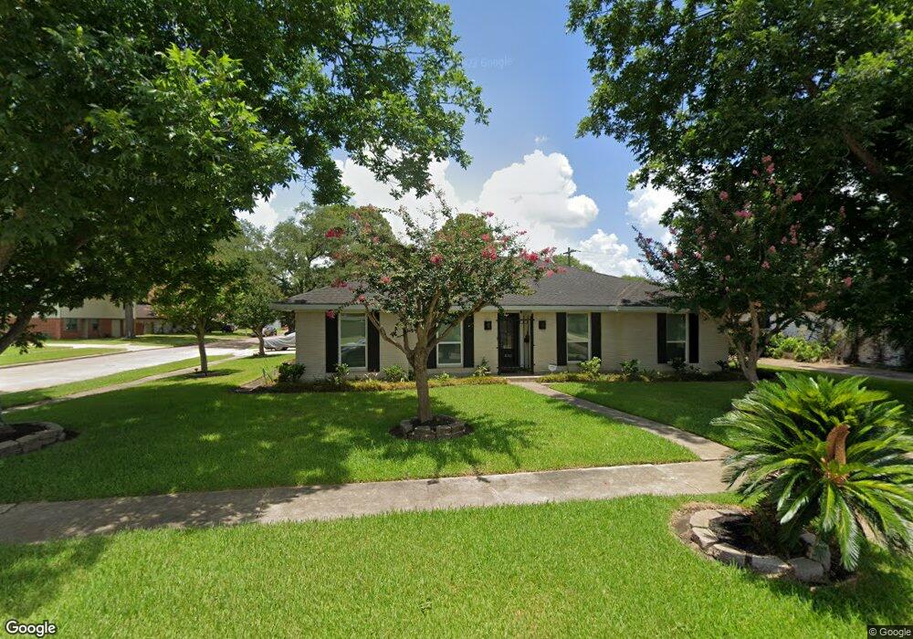 8203 Gulf Tree Ln, Houston, TX 77075 - photo 1