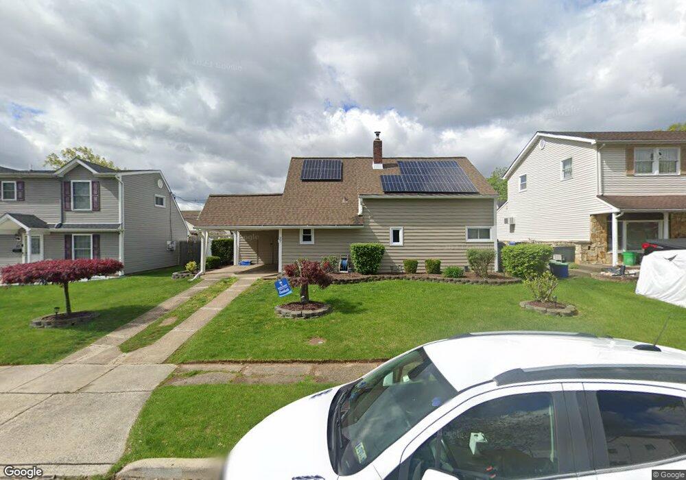 27 Rambler Ln, Levittown, PA 19055 - photo 1