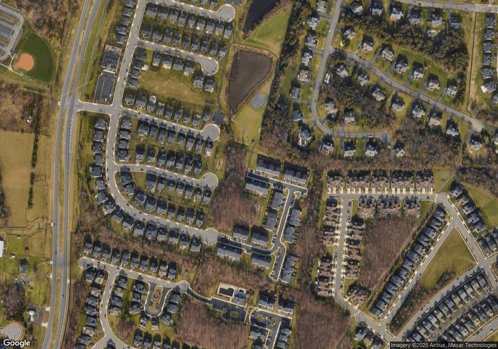 Beach Place, Chantilly, VA 20152 - photo 1