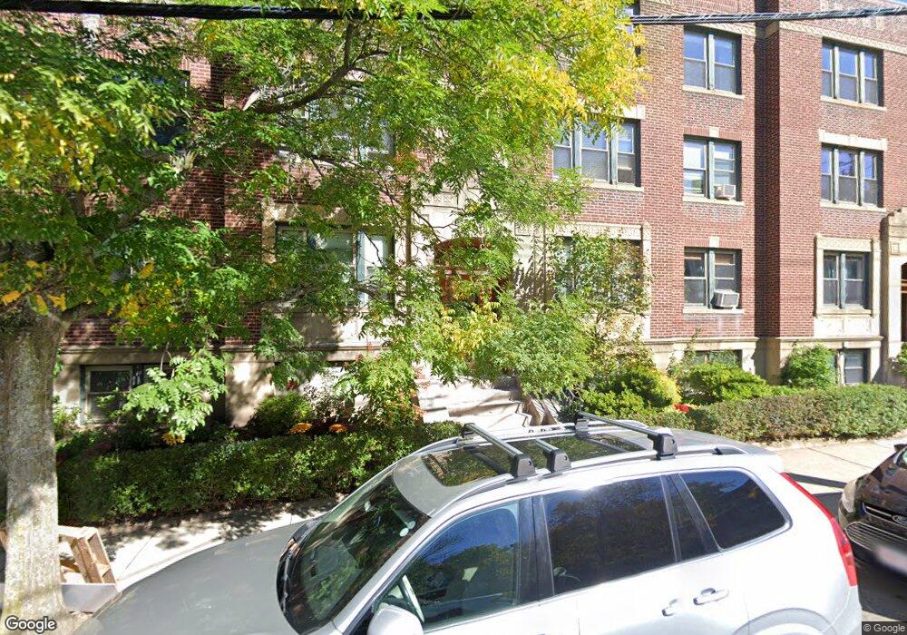 123 Winthrop Rd unit 1,  123, Brookline, MA 02445 - photo 1
