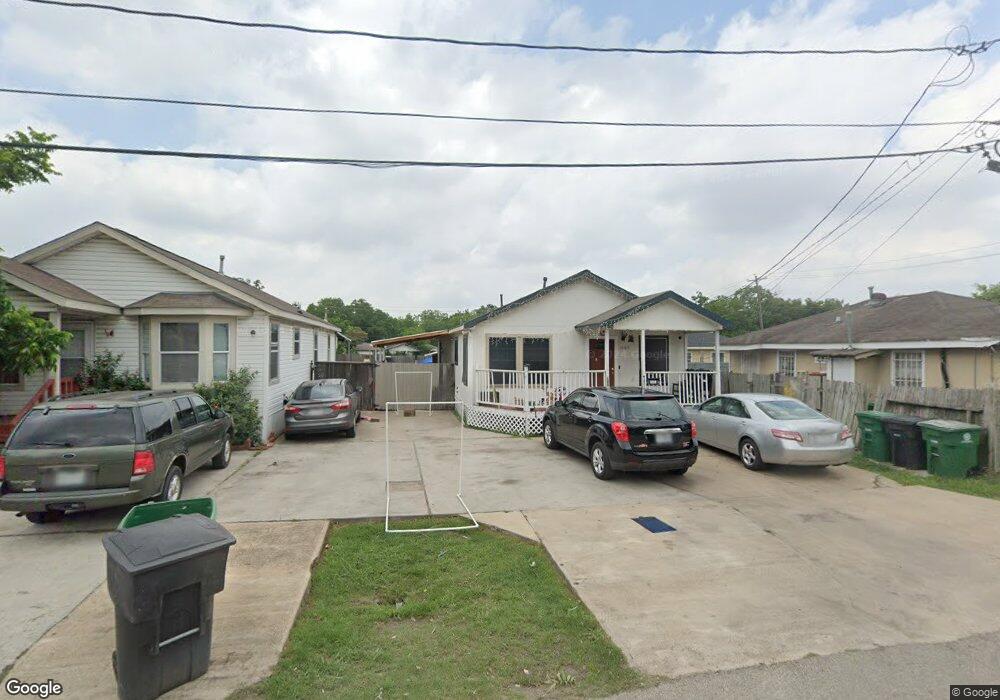 1009 E 40th St, Houston, TX 77022 - photo 1