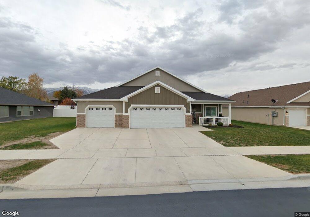 1073 S Neville St, Layton, UT 84041 - photo 1