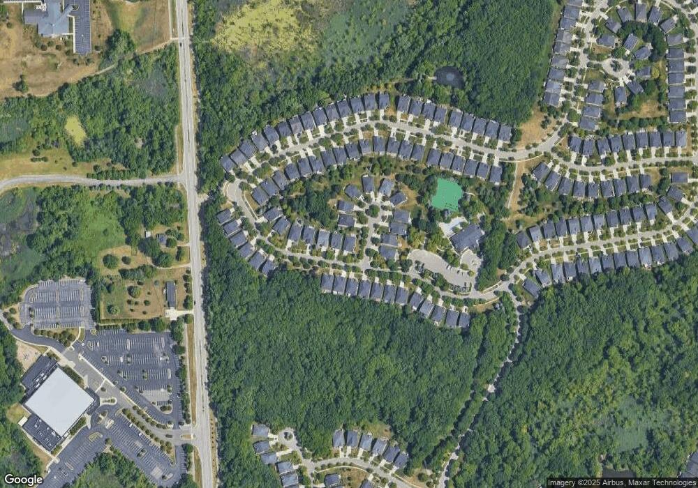 3819 Hillsdale Dr, Auburn Hills, MI 48326 - photo 1