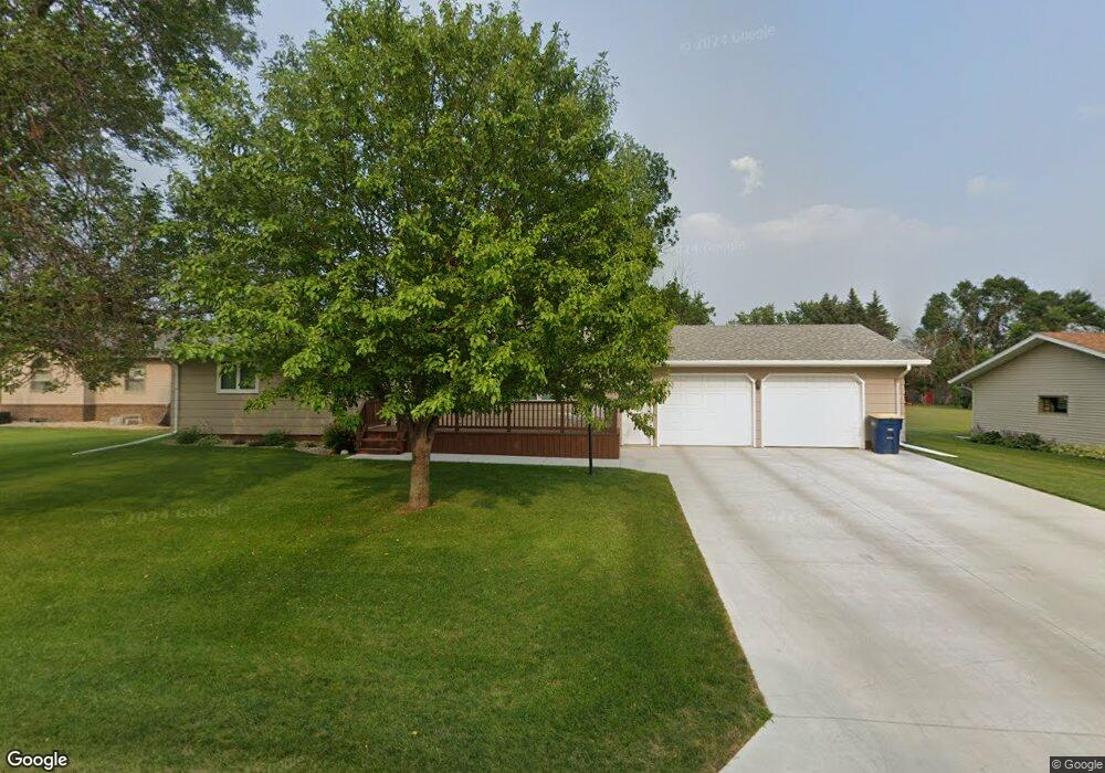 408 19th Ave NE, Jamestown, ND 58401 - photo 1