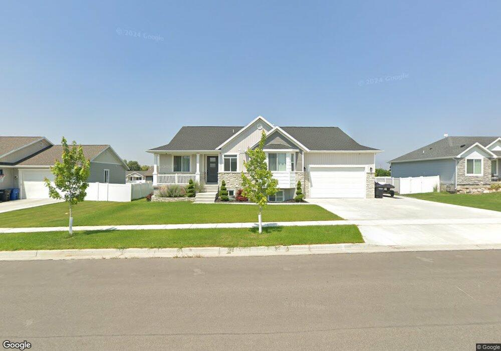 592 W 225 N, Hyrum, UT 84319 - photo 1