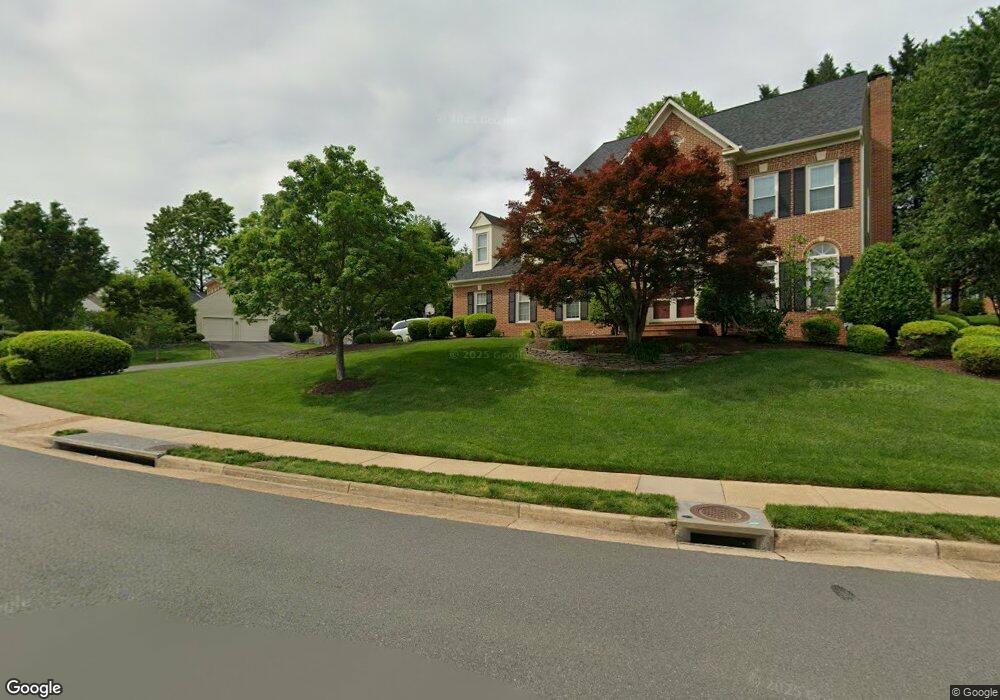 8992 Scott St, Springfield, VA 22153 - photo 1