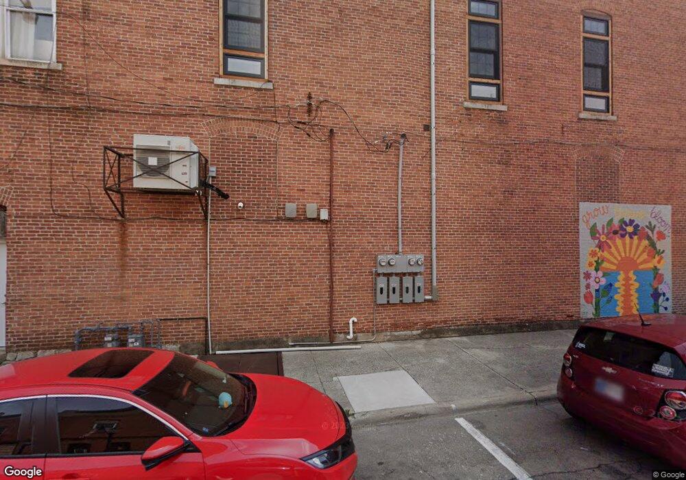 127 W Market St, Bluffton, IN 46714 - photo 1