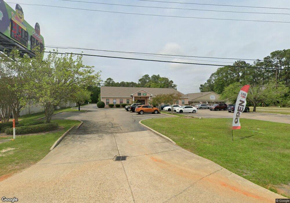 1514 Lindberg Dr, Slidell, LA 70458 - photo 1