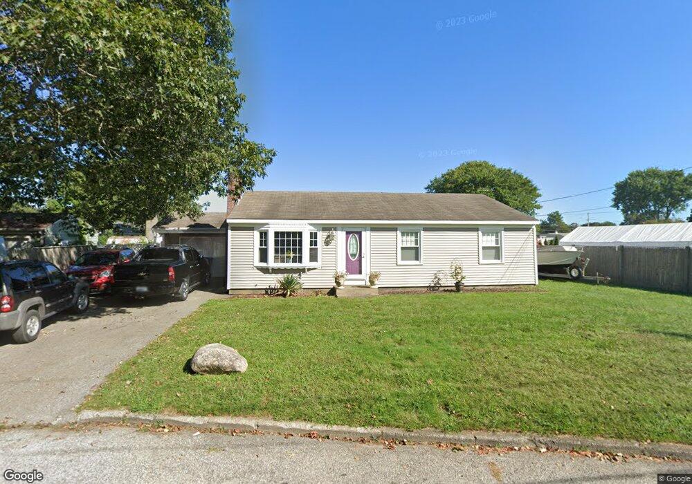 23 Meadowcrest Dr, Riverside, RI 02915 - photo 1