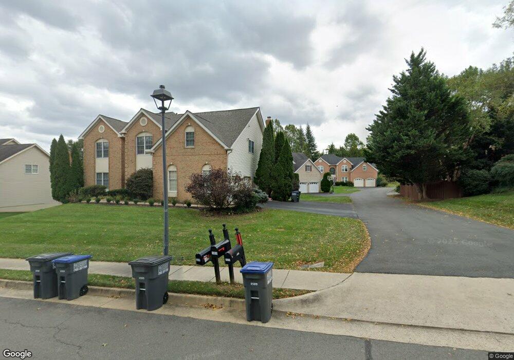 10913 Hunter Gate Way, Reston, VA 20194 - photo 1