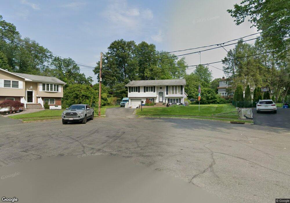 15 Julia Ct, Tappan, NY 10983 - photo 1