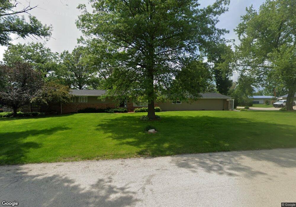 1020 Eastern Dr SE, Cedar Rapids, IA 52403 - photo 1