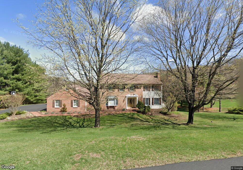 4 Glen Hollow Ct, Reading, PA 19607 - photo 1