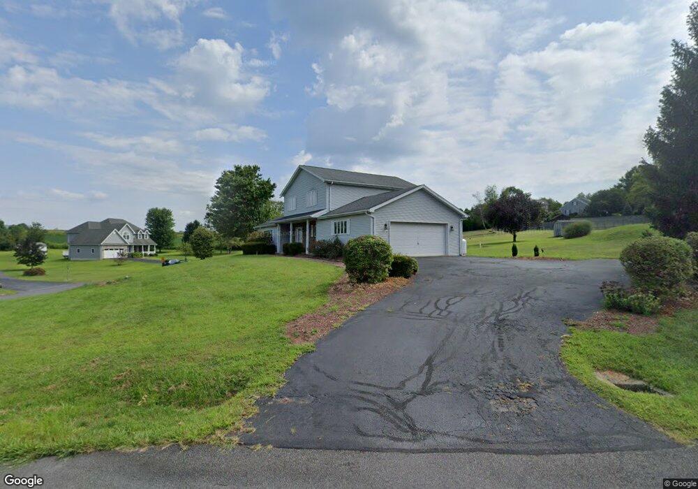 39 S Greco Dr, Sugarloaf, PA 18249 - photo 1