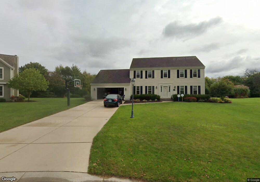 W148N10350 Whetherfield Ct, Germantown, WI 53022 - photo 1