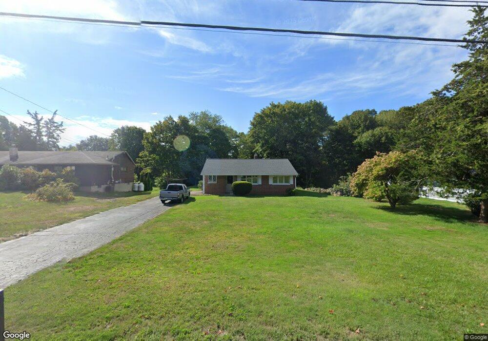 47 Russell Ave, Pawcatuck, CT 06379 - photo 1