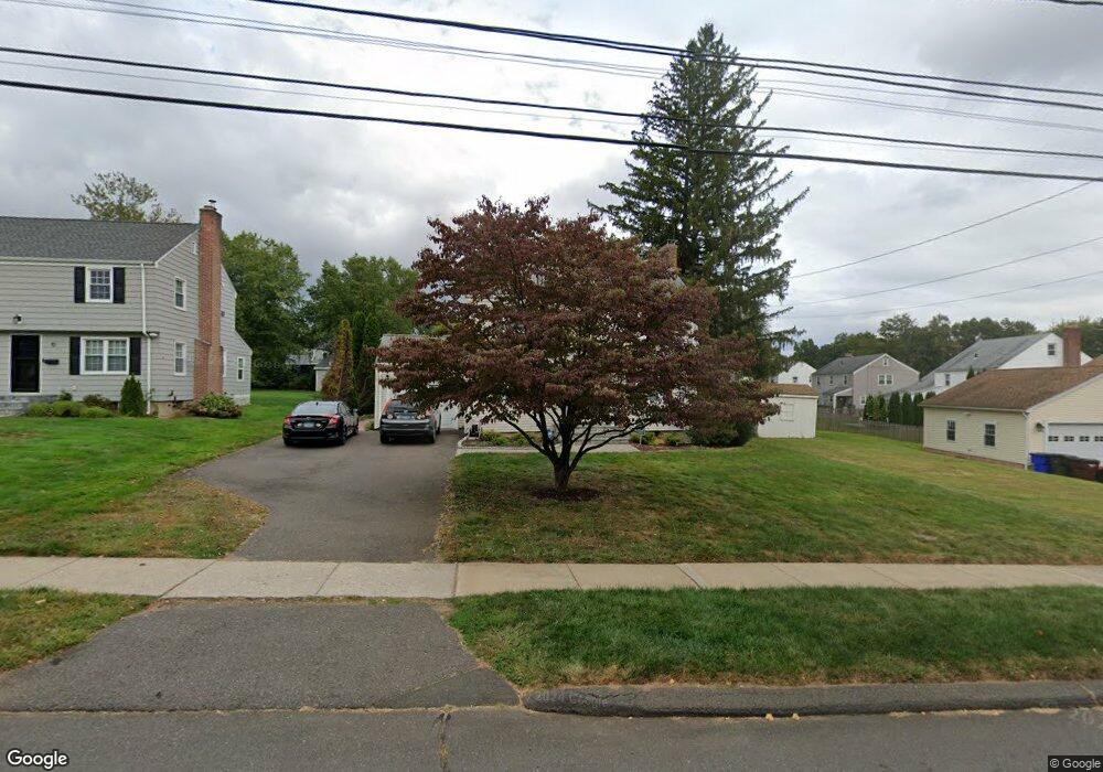 8 Greystone Rd, West Hartford, CT 06107 - photo 1