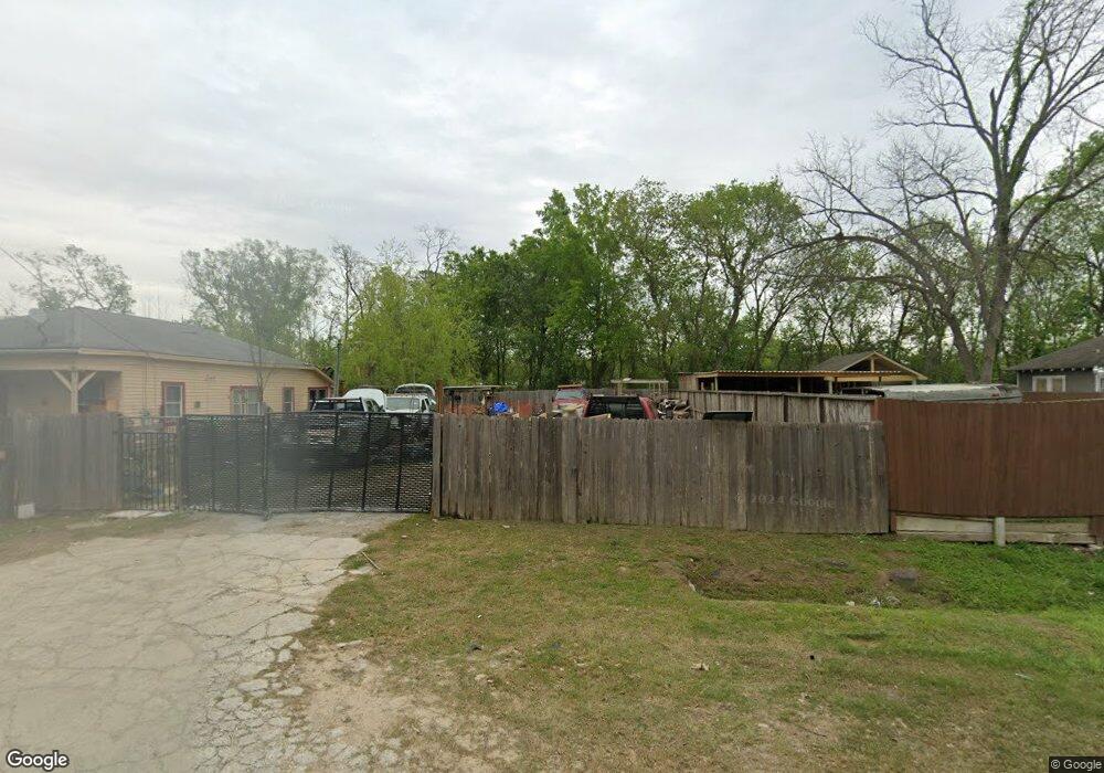 6806 Maxroy St, Houston, TX 77091 - photo 1