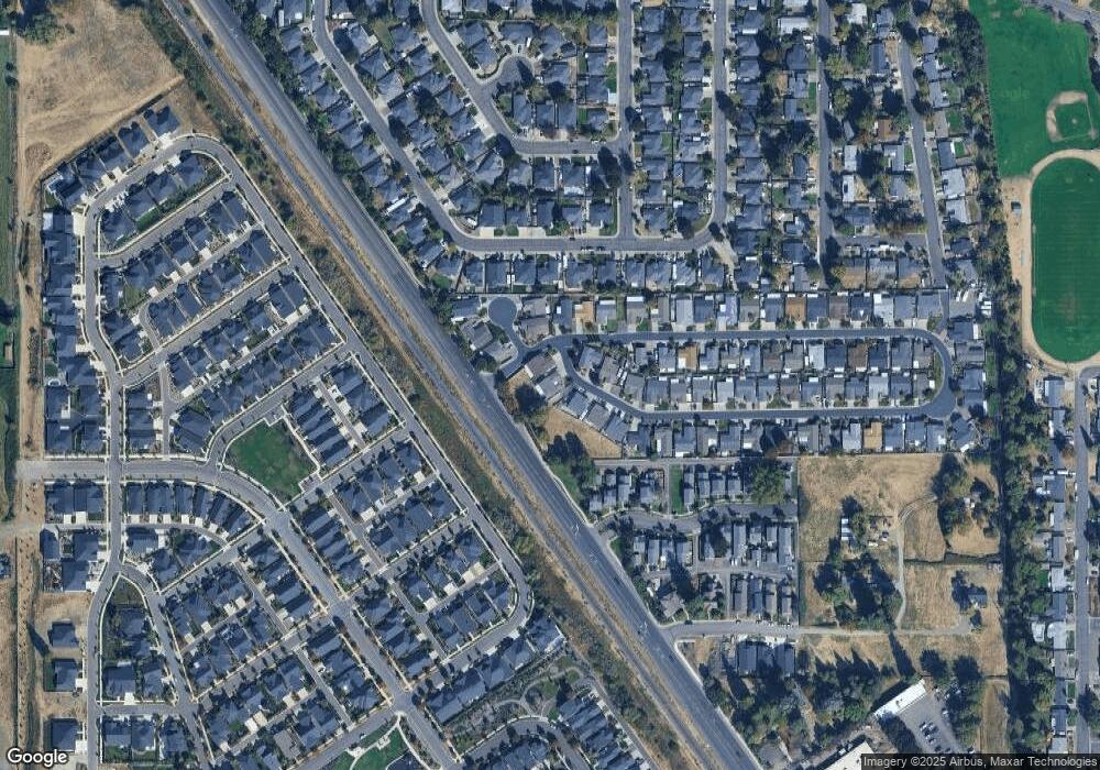 286 Marian Ave, Central Point, OR 97502 - photo 1