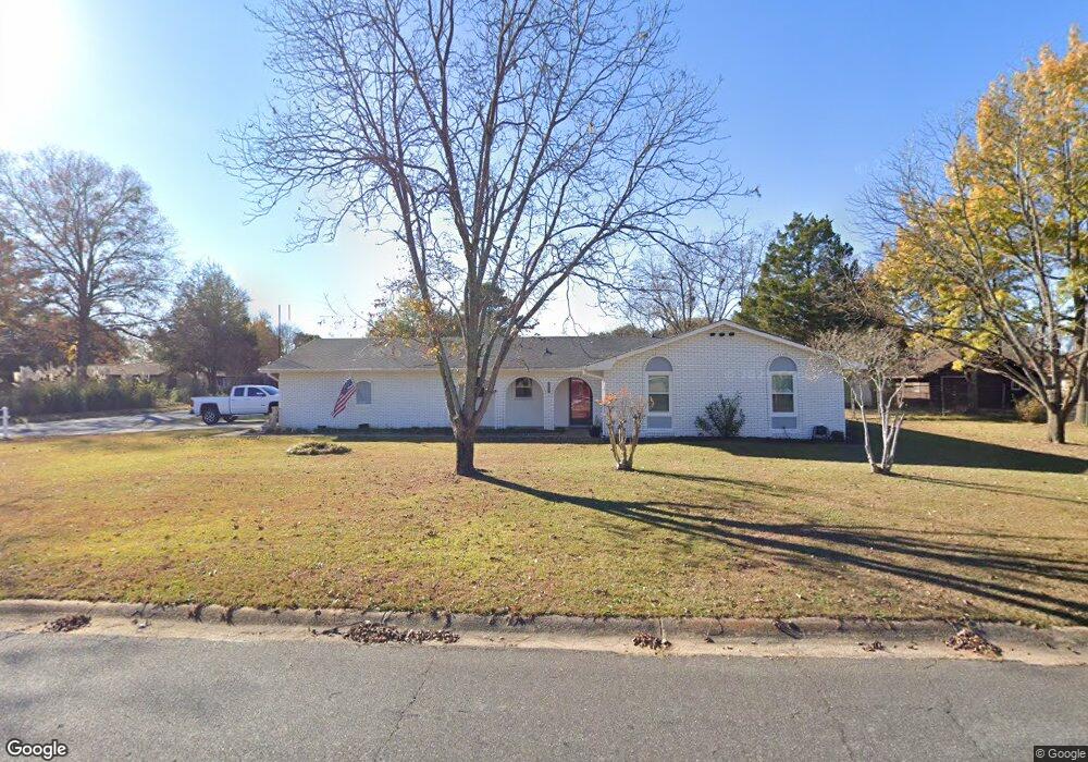 301 Avalon Dr, Warner Robins, GA 31093 - photo 1