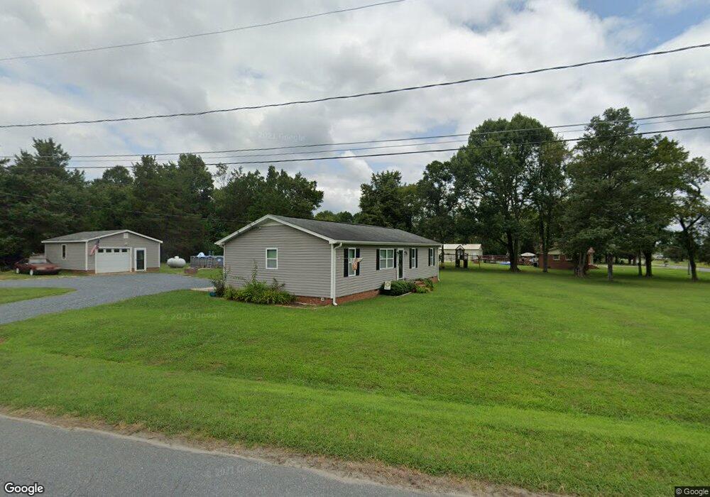 1822 Dean View Dr, Randleman, NC 27317 - photo 1